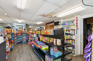 88 Russell St, Lewiston, ME 04240 - Photo 8