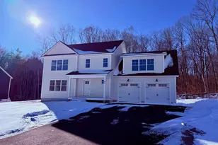 47 Woodbrey Ln, Standish, ME 04084 - Photo 2