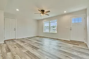 8 Colony Wy, Kittery, ME 03904 - Photo 2