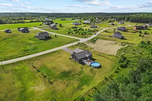 204 Edenfield Dr, Hermon, ME 04401 - Photo 8