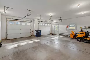 204 Edenfield Dr, Hermon, ME 04401 - Photo 48