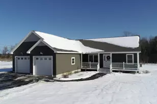 204 Edenfield Dr, Hermon, ME 04401 - Photo 2