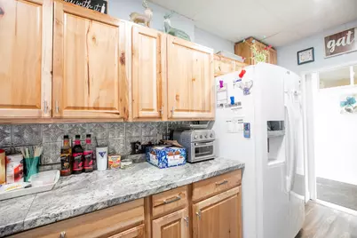 557 Hammond Street, Bangor, ME 04401 - Photo 6