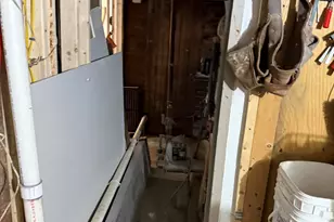 128 Pine St, Lewiston, ME 04240 - Photo 22