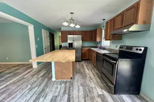 1242 Canaan Rd, Skowhegan, ME 04976 - Photo 8