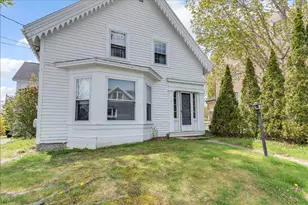 10 Green St, Castine, ME 04421 - Photo 2