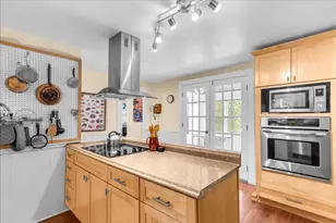 10 Green St, Castine, ME 04421 - Photo 22