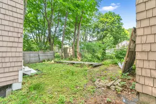 44 Pleasant Ave, Portland, ME 04103 - Photo 18