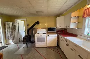 10 Palm St, Baileyville, ME 04694 - Photo 14