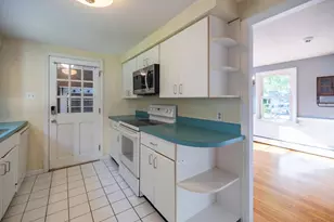 16 Brooks Ave, Lewiston, ME 04240 - Photo 10