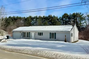 28 Pleasant Hill Dr, Waterville, ME 04901 - Photo 1