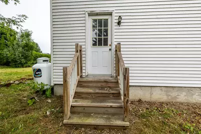 28 Mathews Avenue, Waterville, ME 04901 - Photo 30