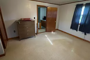 47 York St, Millinocket, ME 04462 - Photo 12