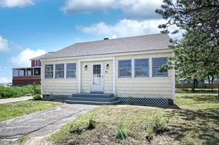 27 Sunrise Ave, Saco, ME 04072 - Photo 14