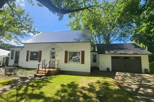 34 Cedar St, East Millinocket, ME 04430 - Photo 1