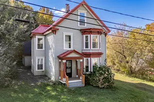 43 Maple St, Dexter, ME 04930 - Photo 2