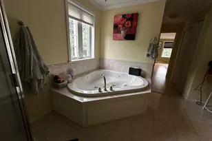 121 Victoria Dr, Westbrook, ME 04092 - Photo 10