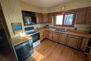 85 School St, Millinocket, ME 04462 - Photo 8