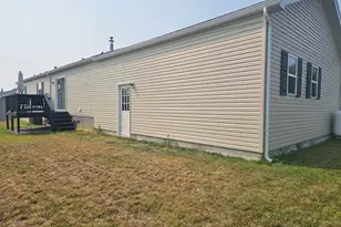 4 Cypress Dr, Norway, ME 04268 - Photo 2
