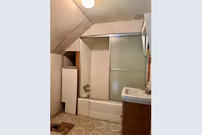 242 Valley Street, Portland, ME 04102 - Photo 16