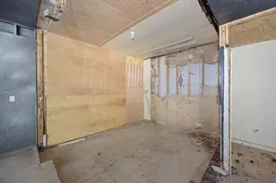 47 Bray Ave, Fairfield, ME 04937 - Photo 32