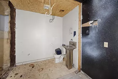 47 Bray Avenue, Fairfield, ME 04937 - Photo 32