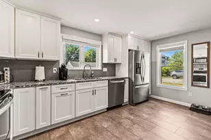 7 Willett St, Biddeford, ME 04005 - Photo 6