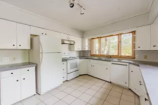 32 Orange St, Lewiston, ME 04240 - Photo 8