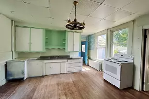 25 Pleasant Ave, Portland, ME 04103 - Photo 8