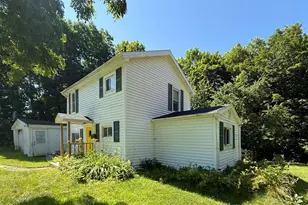 43 Harrison St, Calais, ME 04619 - Photo 4