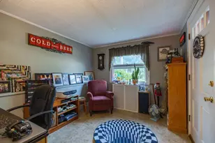 105 Franklin St, Rumford, ME 04276 - Photo 20