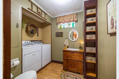 105 Franklin Street, Rumford, ME 04276 - Photo 10