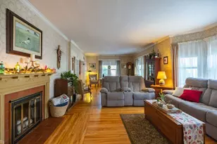 105 Franklin St, Rumford, ME 04276 - Photo 10