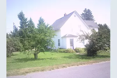 5 Lincoln Street, Fort Fairfield, ME 04742 - Photo 2