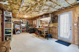 25 Hubbard St, Saco, ME 04072 - Photo 32