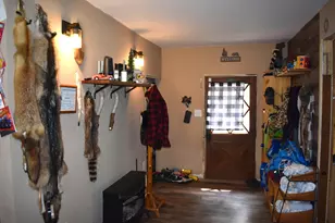 19 Pinkham St, Lincoln, ME 04457 - Photo 4