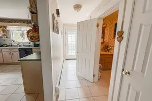 18 Eustis Pkwy, Waterville, ME 04901 - Photo 22