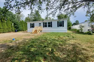 70 Shepherd Dr, Bangor, ME 04401 - Photo 2