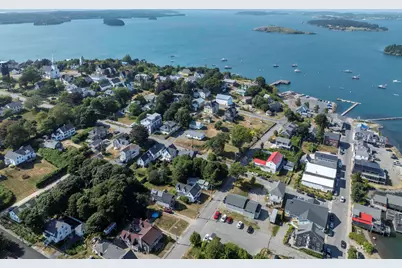 27 Pleasant Street, Lubec, ME 04652 - Photo 24