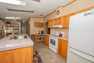 490 Essex St, Dover Foxcroft, ME 04426 - Photo 8