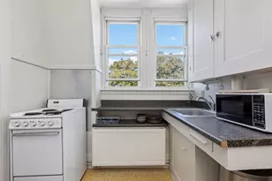 49 Deering St, Portland, ME 04101 - Photo 68