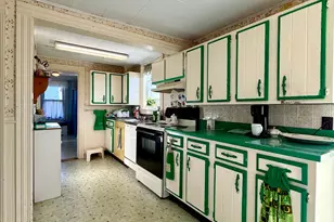 7 Broadway St, Eastport, ME 04631 - Photo 16