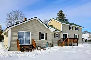 24 Locust St, Madison, ME 04950 - Photo 2