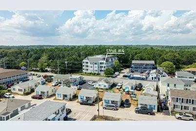 170 East Grand Avenue #4, Old Orchard Beach, ME 04064 - Photo 2