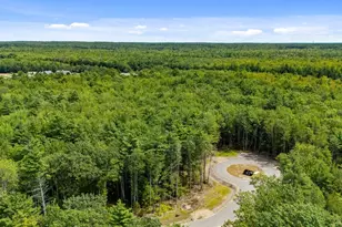 4 Dogwood Cir, Kennebunk, ME 04043 - Photo 4