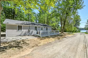 82 Sunflower Ln, Sidney, ME 04330 - Photo 4