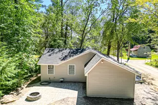 82 Sunflower Ln, Sidney, ME 04330 - Photo 8