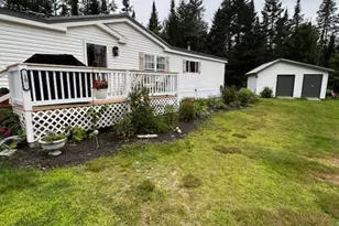 5 10 11 Country Ln, Kingfield, ME 04947 - Photo 2