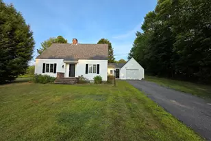 357 Main St, Lincoln, ME 04457 - Photo 4