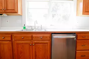 671 Essex St, Bangor, ME 04401 - Photo 12